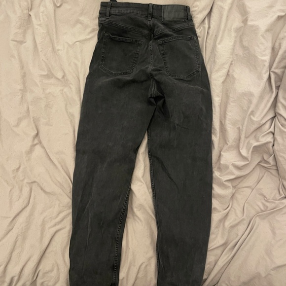 Black High rise mom jeans - Picture 2 of 2